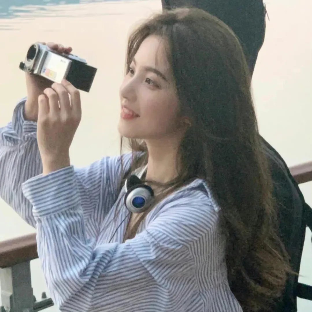 束手就擒吧!韩队长!